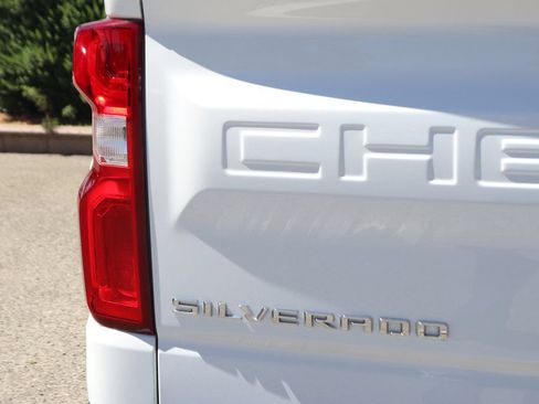 Used 2020 Chevrolet Silverado 1500 LTZ w/ LTZ Plus Package AWD/4WD image 49
