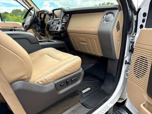 Used 2016 Ford F350 Lariat w/ Chrome Package image 25