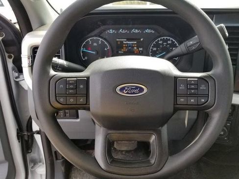 New 2025 Ford F550 4x4 Regular Cab Super Duty image 25