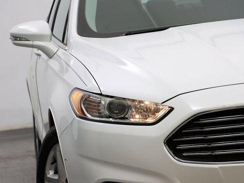 Used 2013 Ford Fusion SE image 4