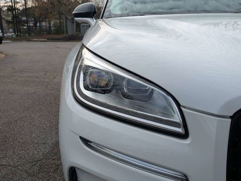 Used 2023 Lincoln Corsair Reserve w/ Equipment Group 201A image 10