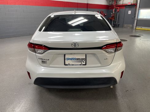 Certified 2023 Toyota Corolla LE image 9