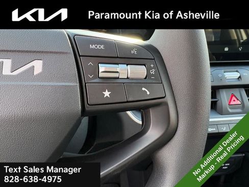 New 2026 Kia K4 LX image 13