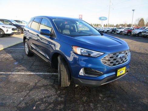 Certified 2022 Ford Edge SEL w/ Convenience Package image 5