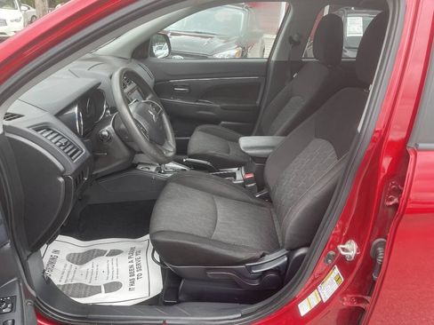Used 2020 Mitsubishi Outlander Sport ES FWD image 12