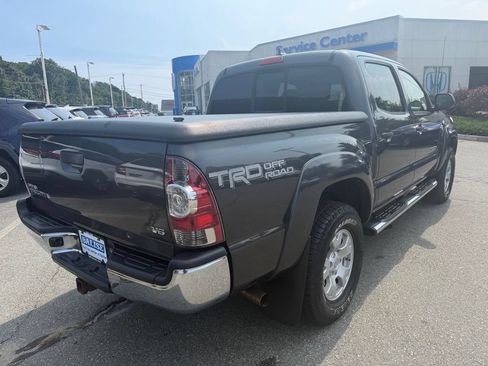 Used 2015 Toyota Tacoma 4x4 Double Cab w/ TRD Off-Road Package image 5