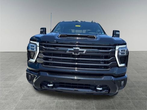 New 2026 Chevrolet Silverado 2500 High Country w/ High Country Premium Package AWD/4WD image 8
