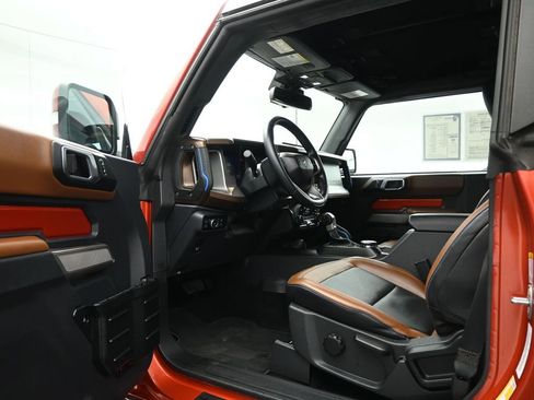 Used 2022 Ford Bronco Outer Banks image 8