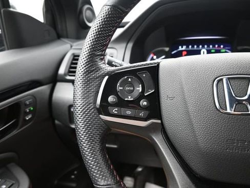 Used 2024 Honda Passport Black Edition image 25