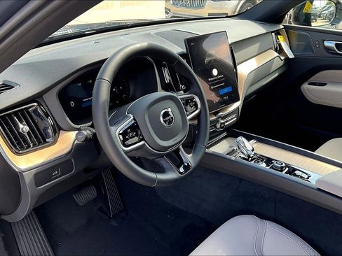 New 2026 Volvo XC60 B5 Plus w/ Protection Package Premier image 19