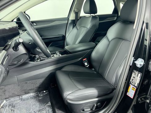 New 2025 Kia K5 EX image 13