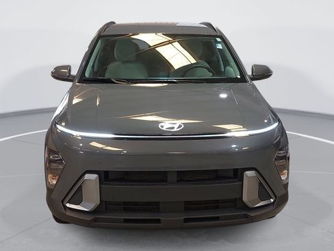 Certified 2025 Hyundai Kona SEL FWD image 2