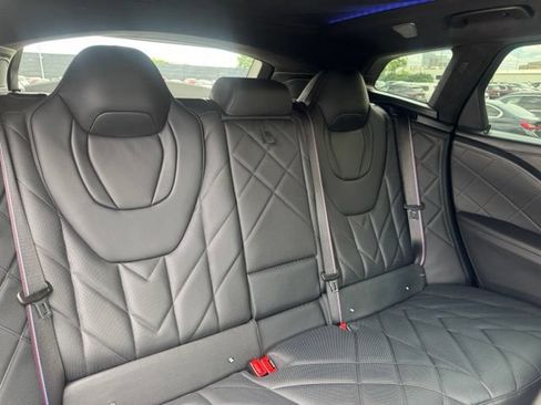 Certified 2023 BMW XM AWD/4WD image 30