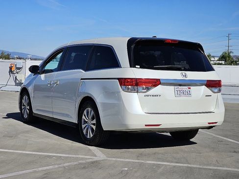 Used 2017 Honda Odyssey SE image 14