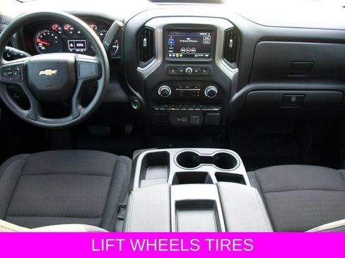 Used 2026 Chevrolet Silverado 1500 Custom RWD image 12