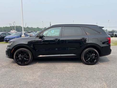 Used 2023 Kia Sorento SX AWD/4WD image 2
