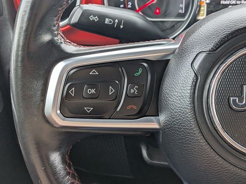 Used 2018 Jeep Wrangler Unlimited Rubicon AWD/4WD image 17