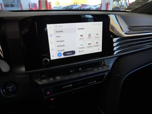 Certified 2025 Toyota Camry LE image 23