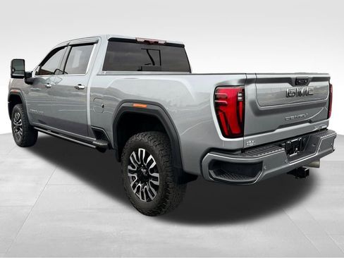 Used 2024 GMC Sierra 2500 Denali Ultimate image 14