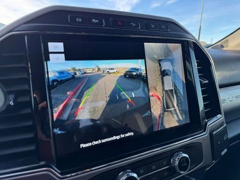 Certified 2022 Ford F450 Platinum w/ FX4 Off-Road Package image 36