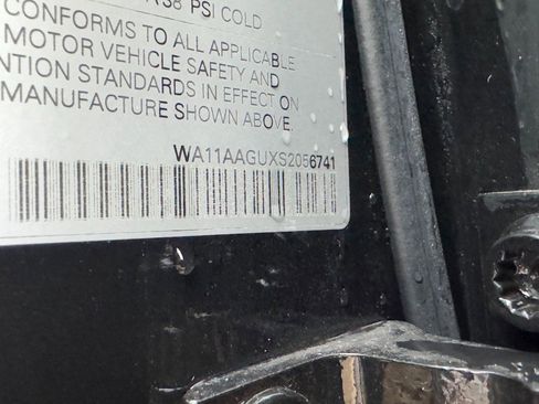 Used 2025 Audi Q5 Premium w/ Convenience Package image 24