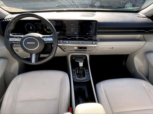 Used 2025 Hyundai Kona SEL image 14