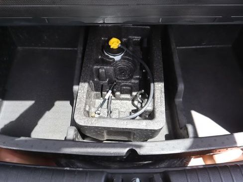 Used 2017 Kia Soul + FWD image 21