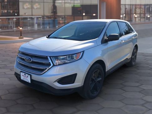Used 2018 Ford Edge SE image 6
