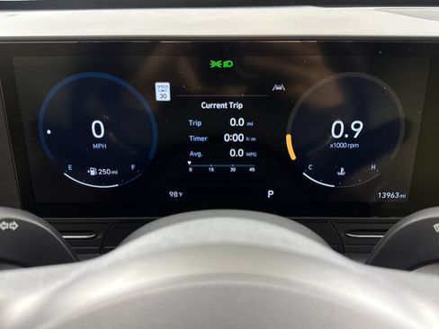 Certified 2024 Hyundai Kona SEL w/ Convenience Package FWD image 17
