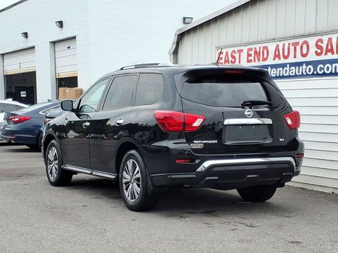 Used 2017 Nissan Pathfinder SV FWD image 3