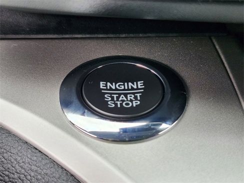 Certified 2022 Ford Explorer XLT w/ Equipment Group 202A image 25