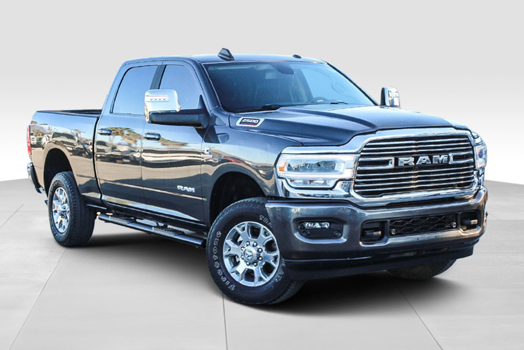 Used 2024 RAM 2500 Laramie AWD/4WD image 2
