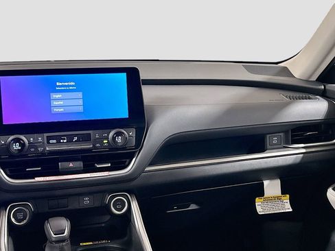 New 2026 Toyota Grand Highlander FWD image 20