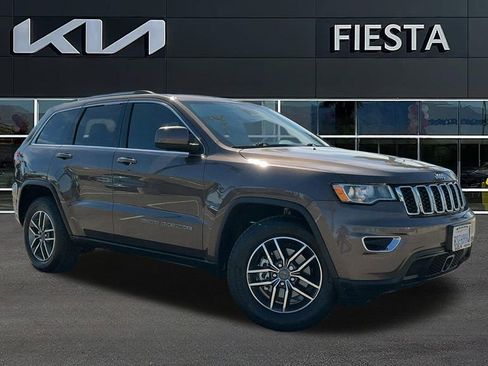 Used 2020 Jeep Grand Cherokee Laredo w/ Laredo X Package image 1