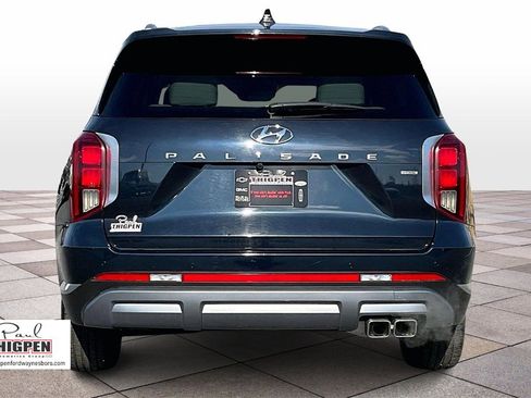 Used 2024 Hyundai Palisade Limited image 4