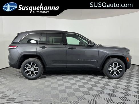 New 2025 Jeep Grand Cherokee Limited image 23