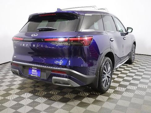Used 2023 INFINITI QX60 Sensory w/ Vision Package AWD/4WD image 4