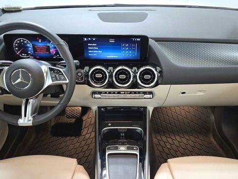 Used 2026 Mercedes-Benz GLA 250 4MATIC image 19