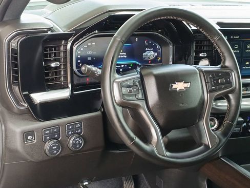 Used 2024 Chevrolet Silverado 1500 High Country w/ Z71 Off-Road Package AWD/4WD image 18