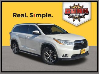 Used 2016 Toyota Highlander XLE FWD video 1
