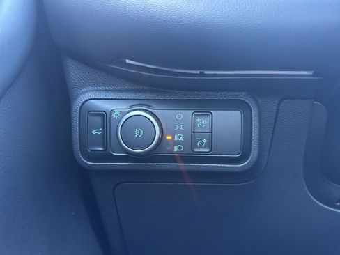 Used 2025 Ford Explorer ST-Line w/ Premium Package image 16