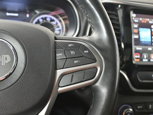 Used 2019 Jeep Cherokee Limited w/ Trailer Tow Group AWD/4WD image 37