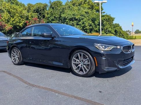 Used 2023 BMW 230i Coupe RWD image 2