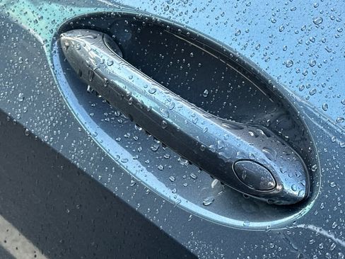 Used 2021 BMW X5 xDrive40i w/ M Sport Package image 18