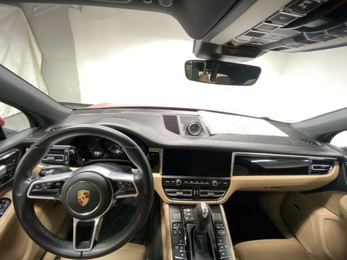 Used 2021 Porsche Macan AWD/4WD image 31