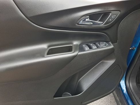Used 2019 Chevrolet Equinox LT AWD/4WD image 12