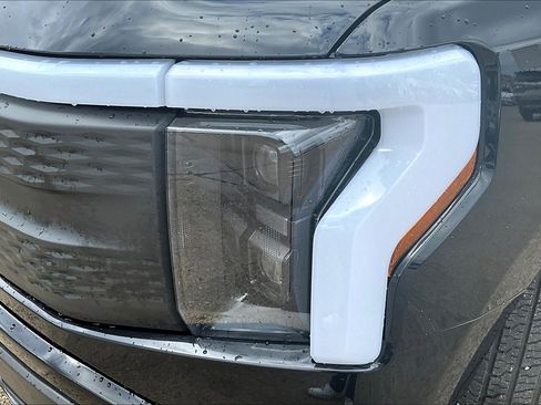 Used 2024 Ford F150 Lightning Flash image 27