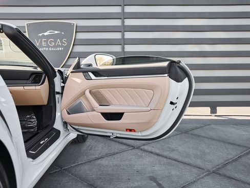 Used 2024 Porsche 911 Turbo image 22