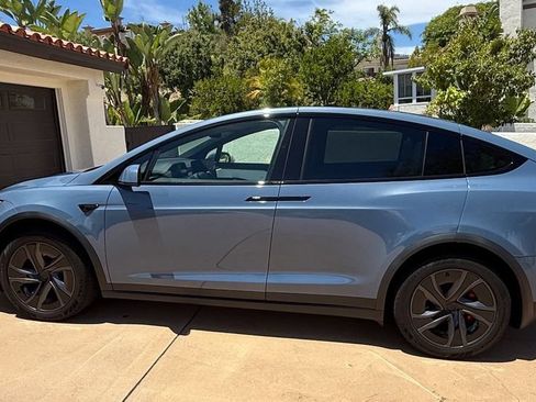 Used 2026 Tesla Model X Plaid AWD/4WD image 2