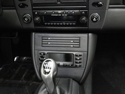 Used 2001 Porsche 911 Carrera image 28